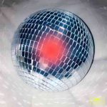 دانلود آهنگ LANY به نام dancing in the kitchen