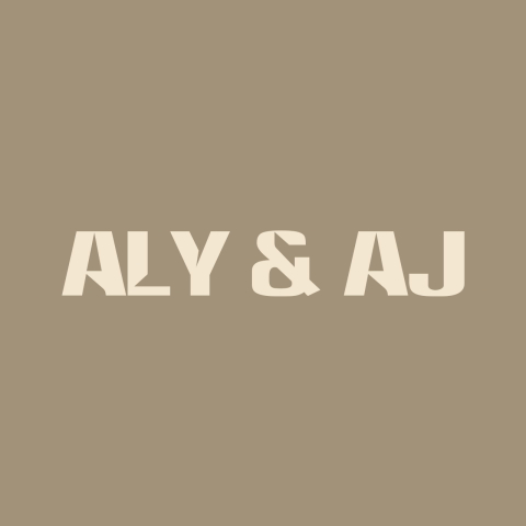 دانلود آهنگ Aly & AJ به نام Blue Dress