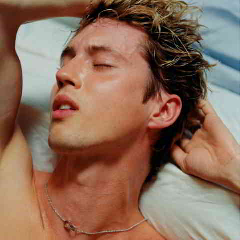 دانلود آهنگ Troye Sivan به نام Rush