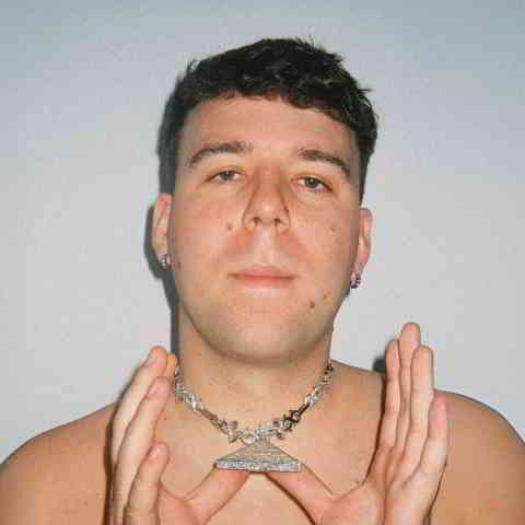 دانلود آهنگ Quevedo به نام LA ÚLTIMA