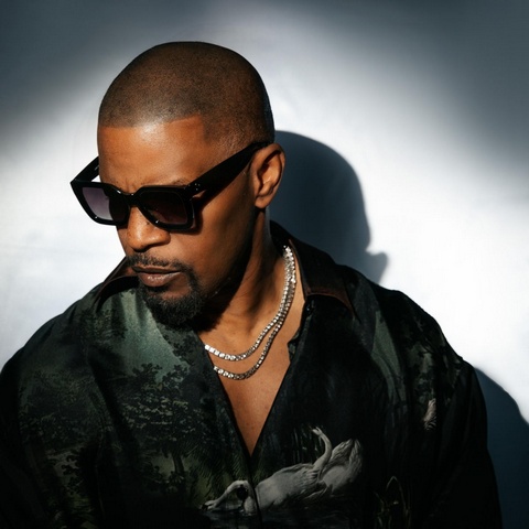 دانلود آهنگ Jamie Foxx به نام Somebody