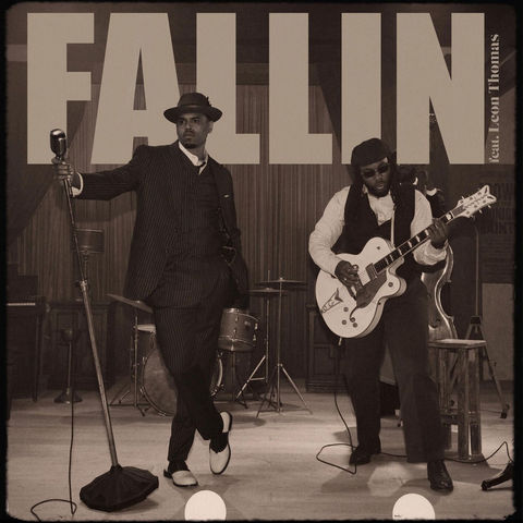 دانلود آهنگ Chris Brown به نام Fallin’ (feat. Leon Thomas)