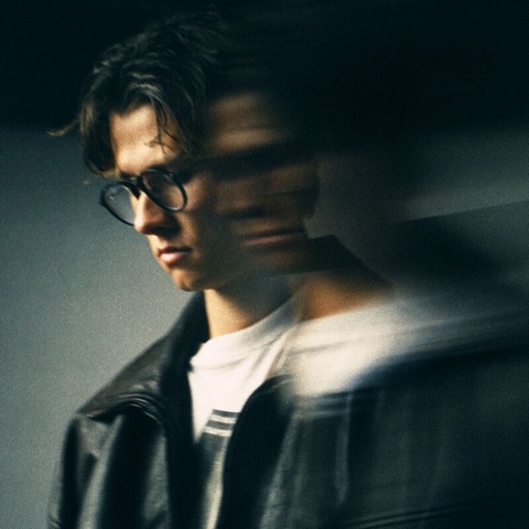 دانلود آهنگ David Kushner به نام Electrified