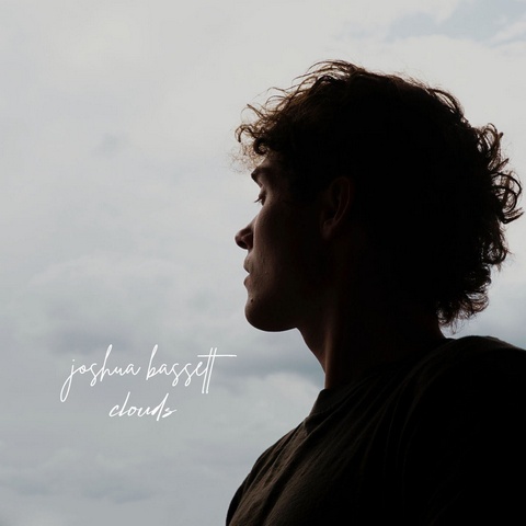 دانلود آهنگ Joshua Bassett به نام Clouds