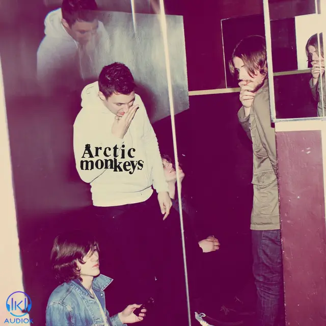 دانلود آلبوم Arctic Monkeys به نام Humbug