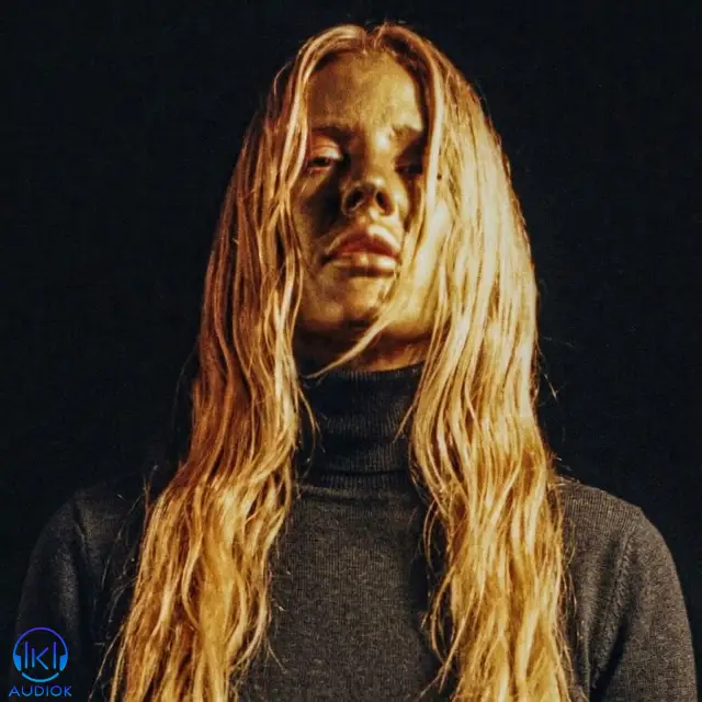 دانلود آهنگ Ellie Goulding به نام Hate Me (Solo)