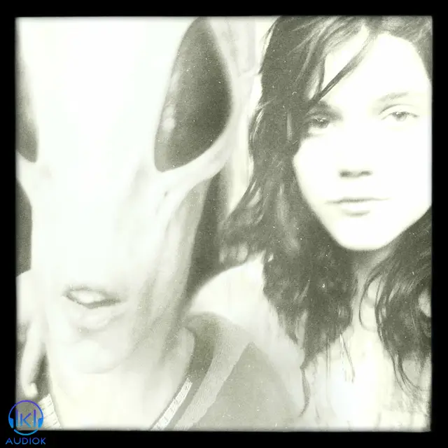 دانلود آهنگ Soko به نام I Thought I Was an Alien